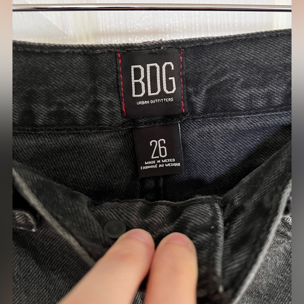 BDG/Urban Outfitters black denim cut off shorts size 26 - Picture 3 of 3